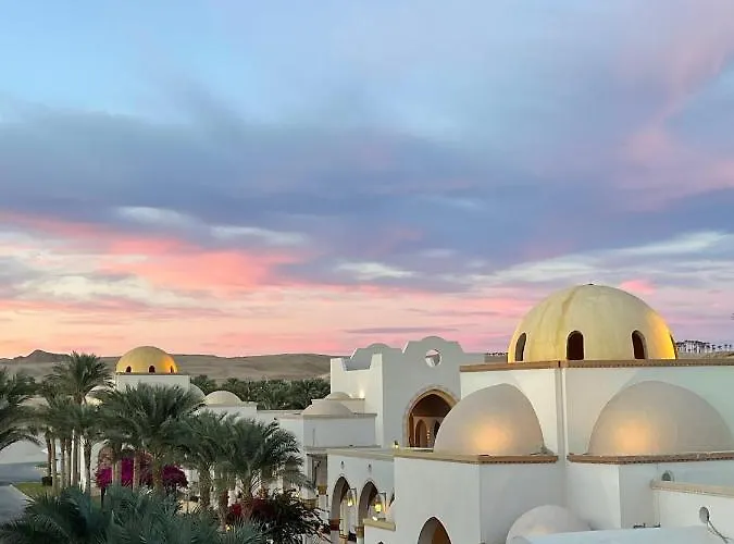 Beachfront Cozy One Bedroom Sahl Hasheesh Palma De Piazza